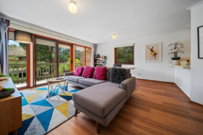 Charming Canberra 2-Bed by Parks & Shops